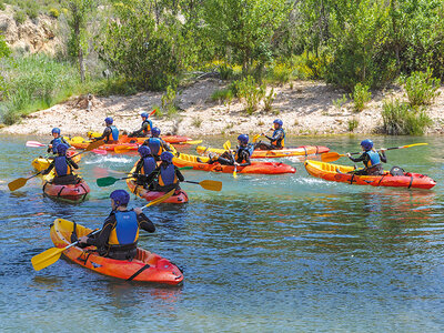 Caja Descenso en canoa en aguas bravas en el río Cabriel para 2