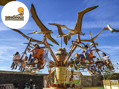 Caja regalo Dinópolis: 2 entradas júnior o sénior y 1 de adulto