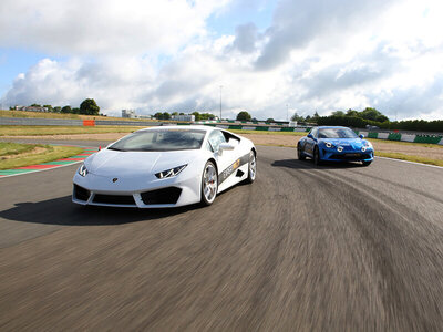 8 tours de course au volant d'une Ferrari, d'une Lamborghini ou d'une Porsche sur le circuit Geoparc