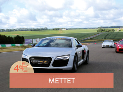 Coffret cadeau 4 tours de pilotage au volant d'une Porsche GTA 4 ou Audi R8 sur le circuit de Mettet