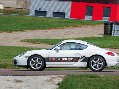 Coffret Pilotage Ferrari 488 et Porsche Cayman sur le circuit Geoparc dans les Vosges