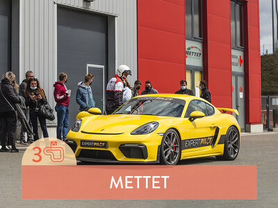 Coffret cadeau 3 tours de course au volant d'une Porsche Cayman GT4 ou d'une Audi R8 à Mettet