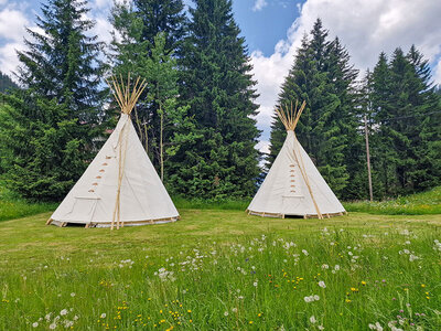 Box Familienabenteuer mit 2 Übernachtungen im Tipi in der Nähe von Megève