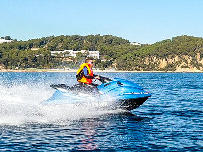 Caja Ruta en moto de agua de 1 hora en la Costa Brava para 2 personas