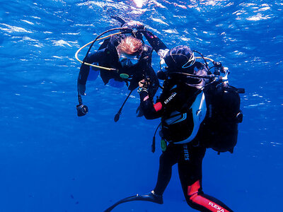 Coffret Plongée en Corse : sortie en snorkeling d’1h et baptême de 30 min à Calvi