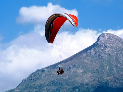 Caja regalo Prácticas de inflado y control de parapente en Madrid de 4 horas para 1 persona