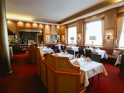 Geschenkbox Traumhafter Kurzurlaub in Bayern mit Dinner und Sauna