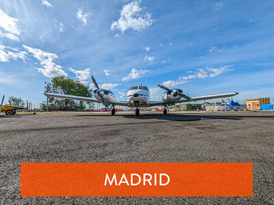 Caja regalo Vuelo en avioneta de 30 minutos por Madrid para 1 persona