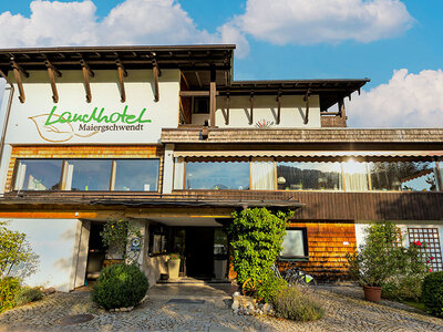 Traumhafte Auszeit in Bayern mit E-Bikes, Dinner, Sauna