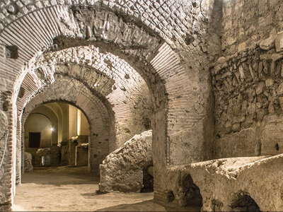 Tour guidato di Napoli e dei suoi affascinanti sotterranei per 1 (4h)