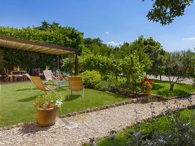 2 notti in agriturismo con pranzo, degustazione di vino e noleggio bici elettrica per 2