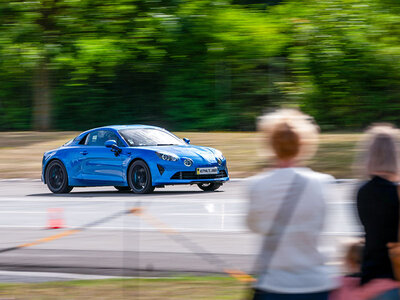 Stage de pilotage enfant : 4 tours de circuit en Lamborghini Gallardo et en Alpine A110 S