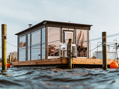 Box 1 Übernachtung auf einem Saunahausboot auf dem Schweriner See