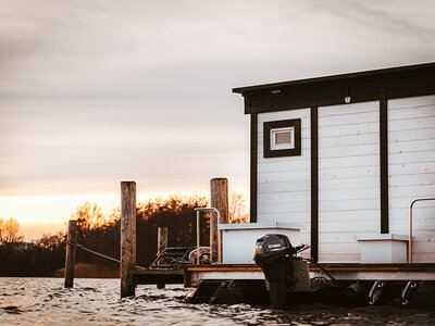 Geschenkbox Kurzurlaub im Hausboot mit Sauna und Gasgrill auf dem Schweriner See