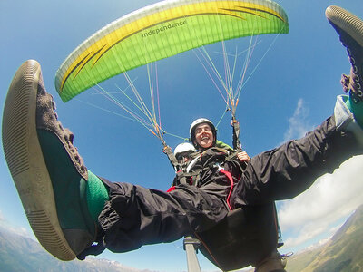 Caja Iniciación al parapente de 2 días en Madrid para 2 personas