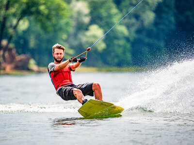 Caja regalo Curso de iniciación al wakeboard de 3 horas para 2 personas