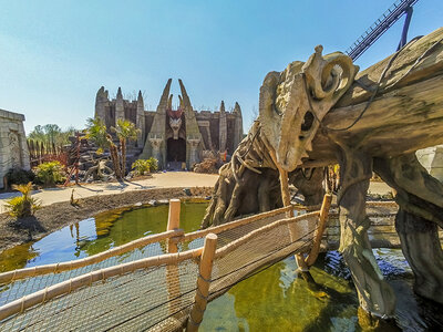 Doos Dagje Walibi Belgium, nabij Brussel, voor 1 persoon en 1 kind