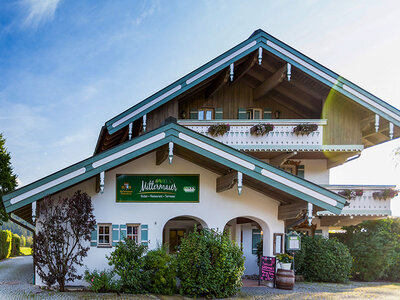 Box Kurzurlaub in Südbayern mit Dinner, SUP und Sauna für 2