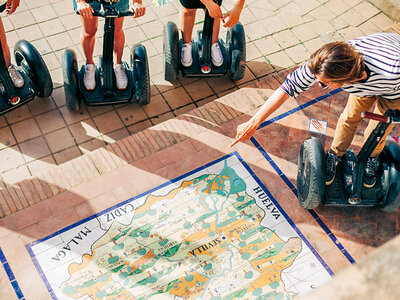 Caja Excursión segway tour de 1 hora en Sevilla para 2 o 3 personas