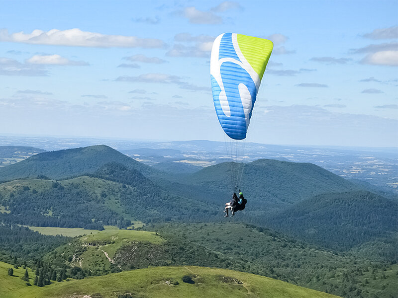 Volo in parapendio di 25 minuti per 2 persone nei pressi del Monte Bianco