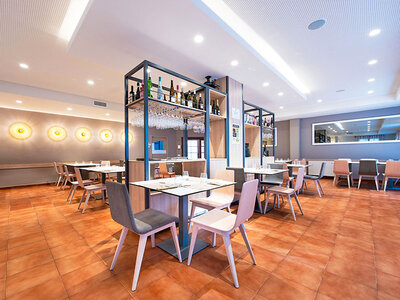 Menú con bebida para 2 personas en Restaurante Altomira, Castellón