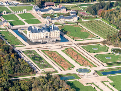 Coffret cadeau Vol en hélicoptère de 30 min au-dessus du château de Vaux-le-Vicomte