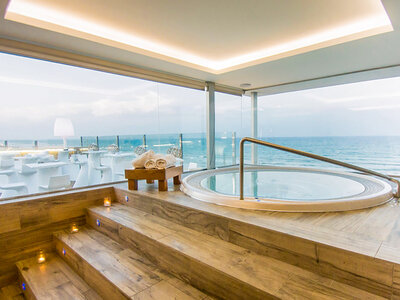 Hotel Meridional 4*: 1 noche con sesión privada de 40 min en bañera de hidromasaje
