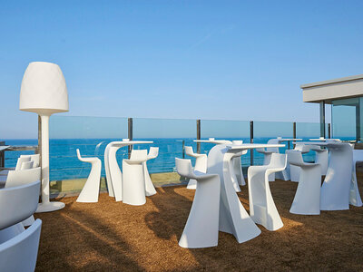 Caja Hotel Meridional 4*: 1 noche con sesión privada de 40 min en bañera de hidromasaje