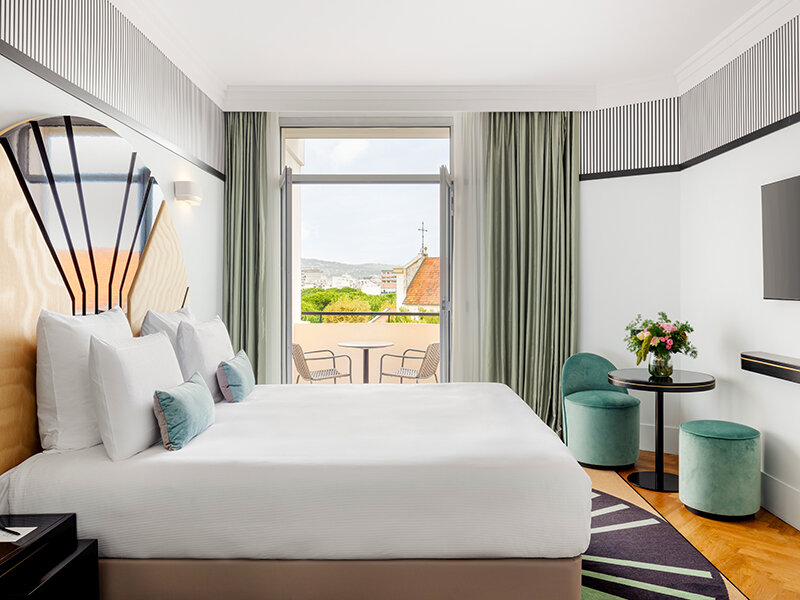 2 jours en hôtel 4* à Antibes en chambre supérieure avec balcon et vue sur la mer