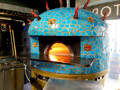 Italienisches Abendessen im Artigiano Café in Basel