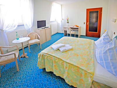 Box Romantischer Aufenthalt in Plauen mit Sektfrühstück und Sauna