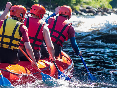 Cofanetto Visita ai monasteri benedettini e discesa di soft-rafting per 10 persone nel Lazio