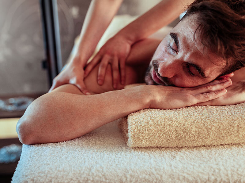 Coffret cadeau pour Papa : une pause détente avec massage et boisson