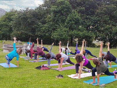 Caja regalo Retiro de yoga: 4 días en plena naturaleza con pensión completa y clases diarias