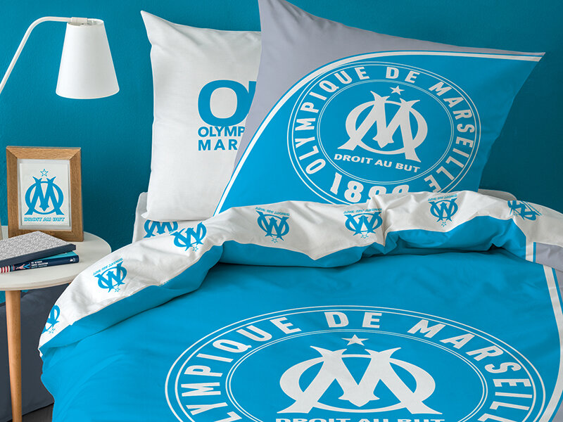 Coffret cadeau - TICKETBOX - Olympique de Marseille - 1 match + 1 nuit - La  Poste
