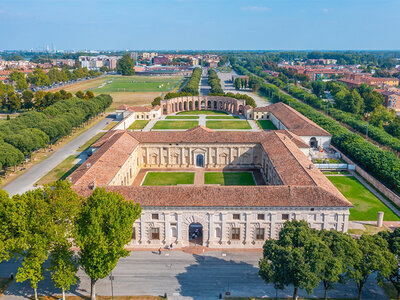 Cofanetto Alla scoperta di Mantova : 1 visita guidata nel centro storico e al Palazzo Ducale