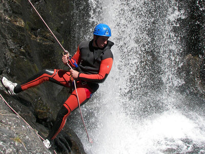 Coffret cadeau Session de canyoning en eaux chaudes près de Font-Romeu pour 2 personnes