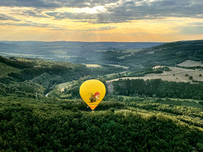 Coffret Vol en montgolfière pour 1 personne au-dessus de Waesmunster avec dîner 5 plats à bord