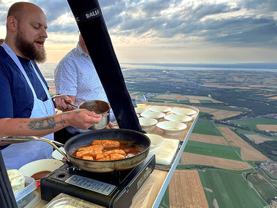 Coffret cadeau Vol en montgolfière pour 1 personne au-dessus de Waesmunster avec dîner 5 plats à bord