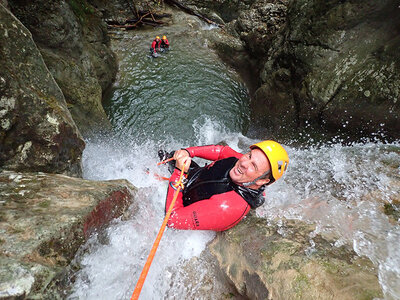 Coffret Session de canyoning de 3h30 pour 3 personnes près de Grenoble