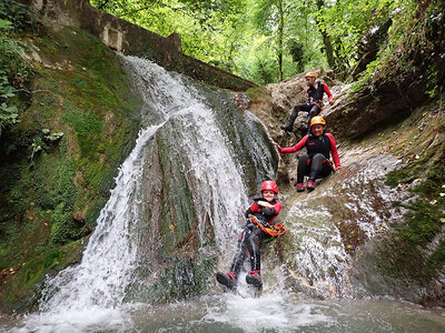 Coffret cadeau Session de canyoning de 3h30 pour 3 personnes près de Grenoble