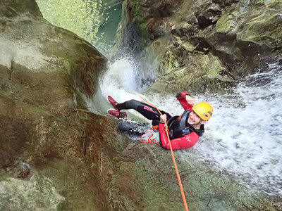 Coffret cadeau Session de canyoning de 6h près de Lyon