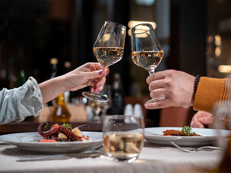 Giro d'Italia del gusto: 1 cena di coppia con bottiglia di vino inclusa