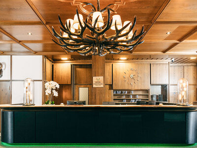 Geschenkbox Luxus-Aufenthalt mit 2 Übernachtungen, Dinner und Spa-Zugang in Fürth