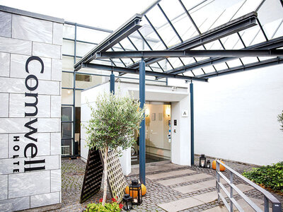 Gaveæske Ophold for 2 med 3-retters middag og bobler på Comwell Holte