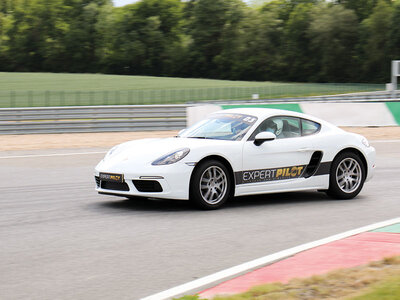 Fahrerlebnis im Porsche auf dem Hockenheimring