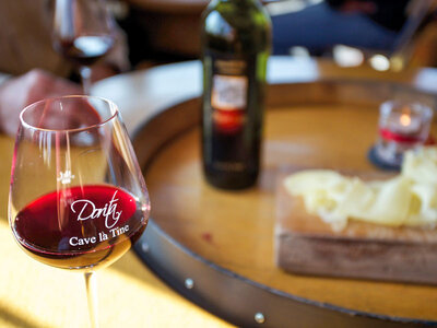 Cofanetto La magia del Natale in un calice: 1 degustazione di vini per 2 persone in Svizzera