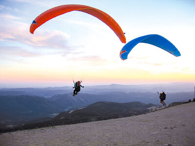 Caja regalo Vuelo en parapente biplaza «Morning Glory» de 1h y media desde el Montsec para 2