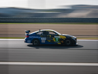 4 tours en passager d'une BMW M4 GT4 sur le circuit de Zolder