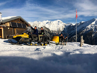 Coffret Excursion en haute altitude avec fondue et balade en motoneige au Tessin